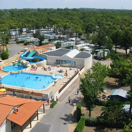 Campingplatz Bonnes Sur Le Le Clos Des Pins Saint-Hilaire-de-Riez