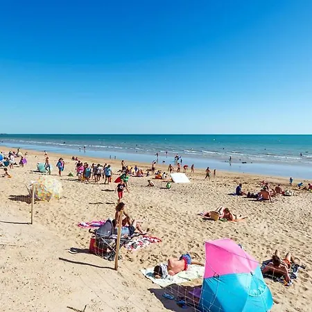 Bonnes Sur Le Le Clos Des Pins Parque de Campismo