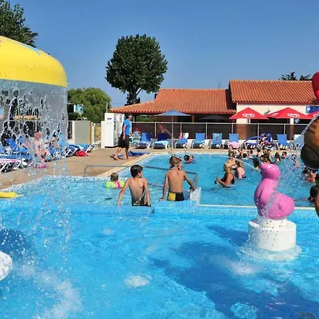 Parque de Campismo Bonnes Sur Le Le Clos Des Pins